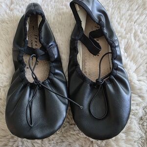 Danskin Freestyle ballet flats